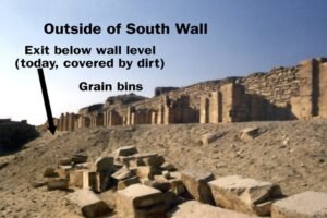Outside the south wall, the exit can be seen (© Mary Nell Lee)