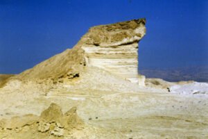 Object that Ron believed looked like a gate tower (© Mary Nell Lee)